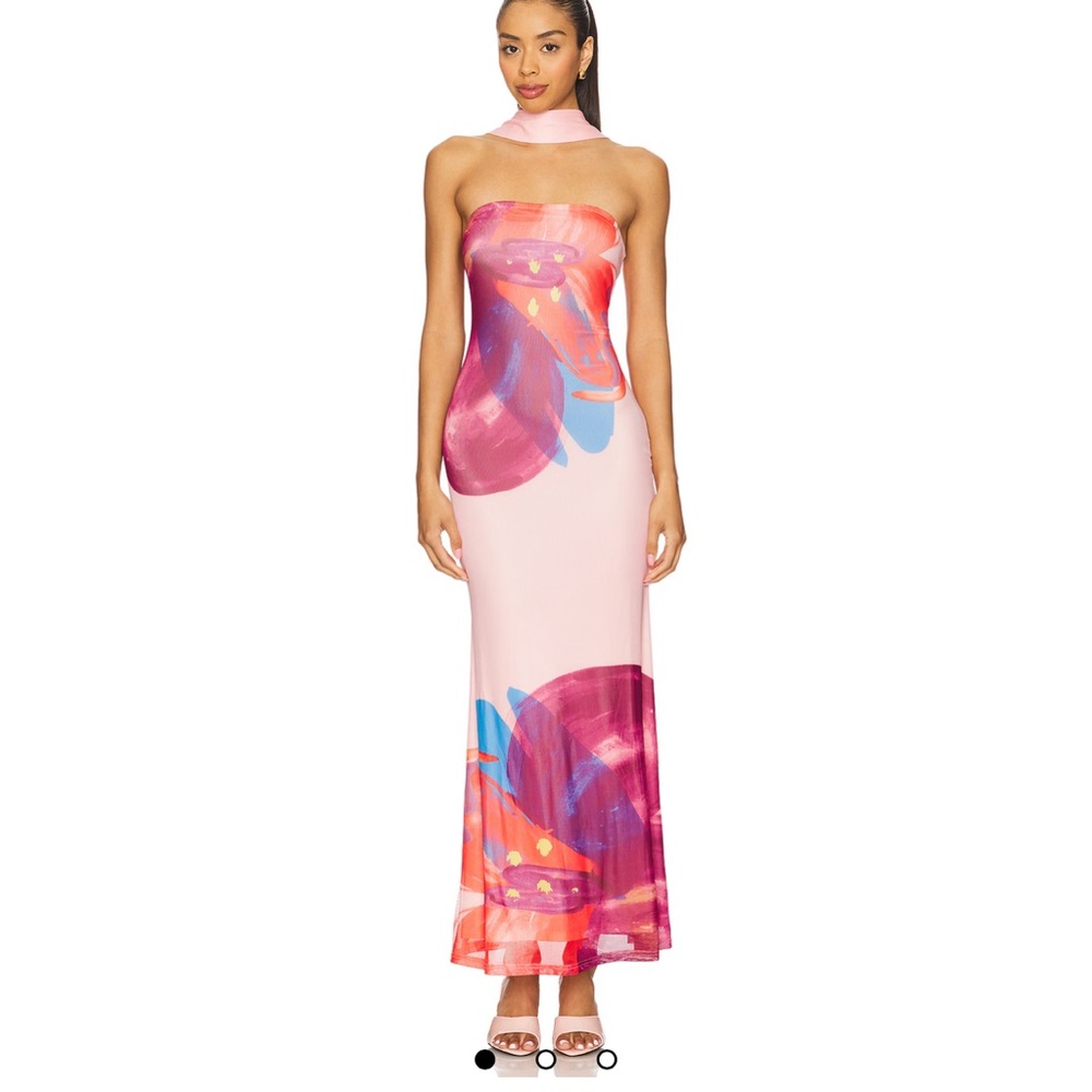 Antari Maxi Dress in Floral
SNDYS